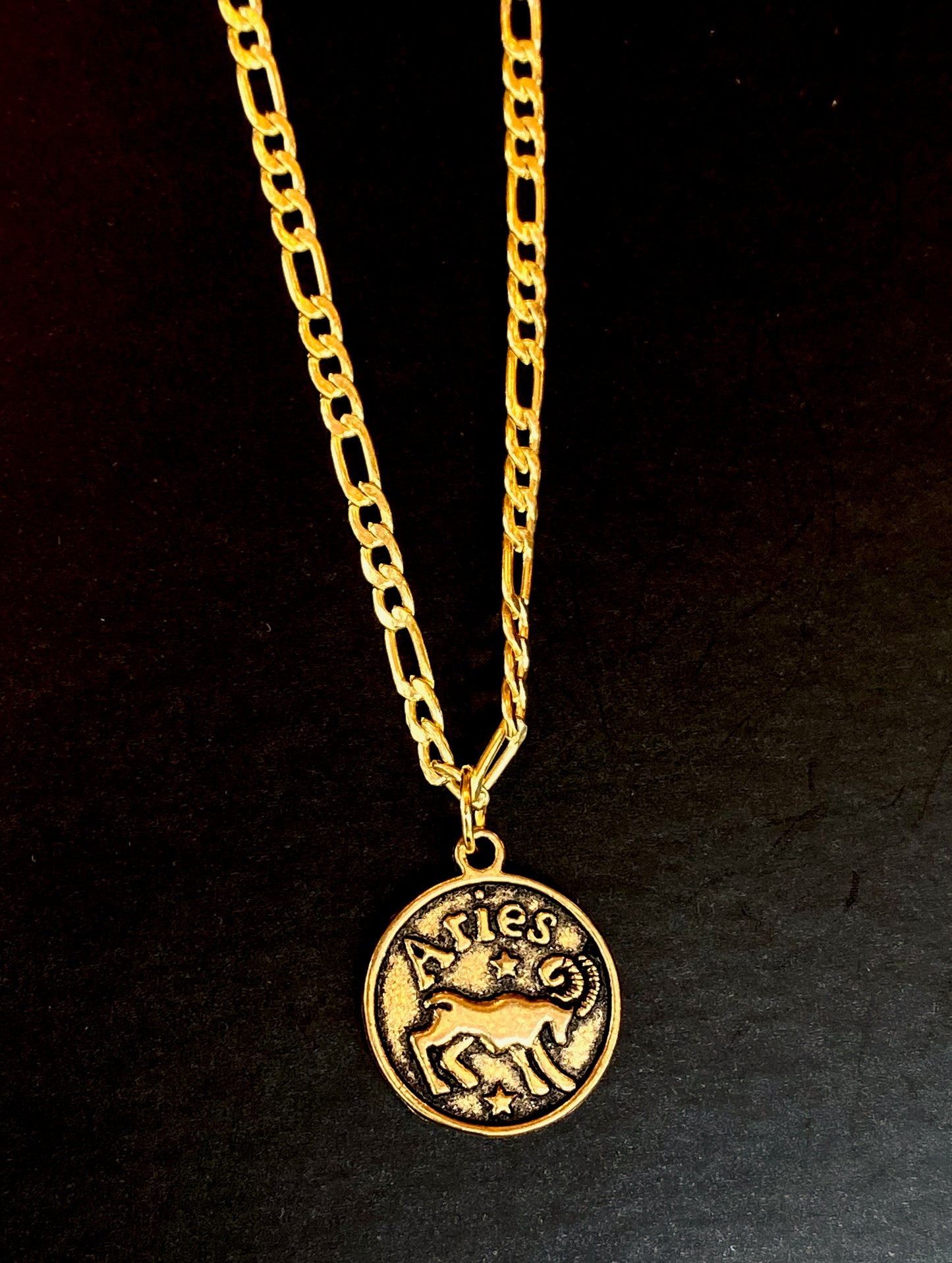 Astrological Sign Necklace (Gold)