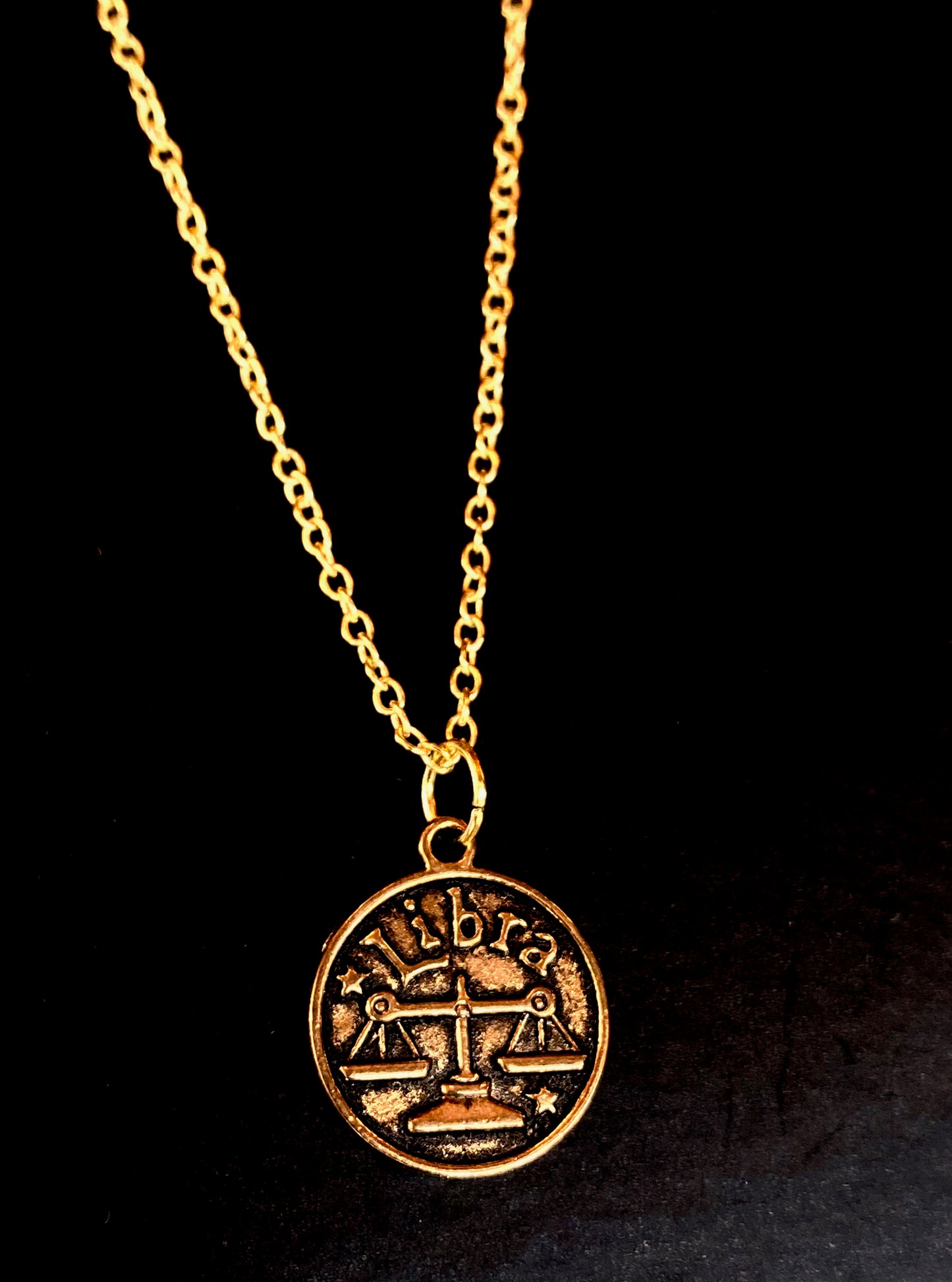 Astrological Sign Necklace (Gold)